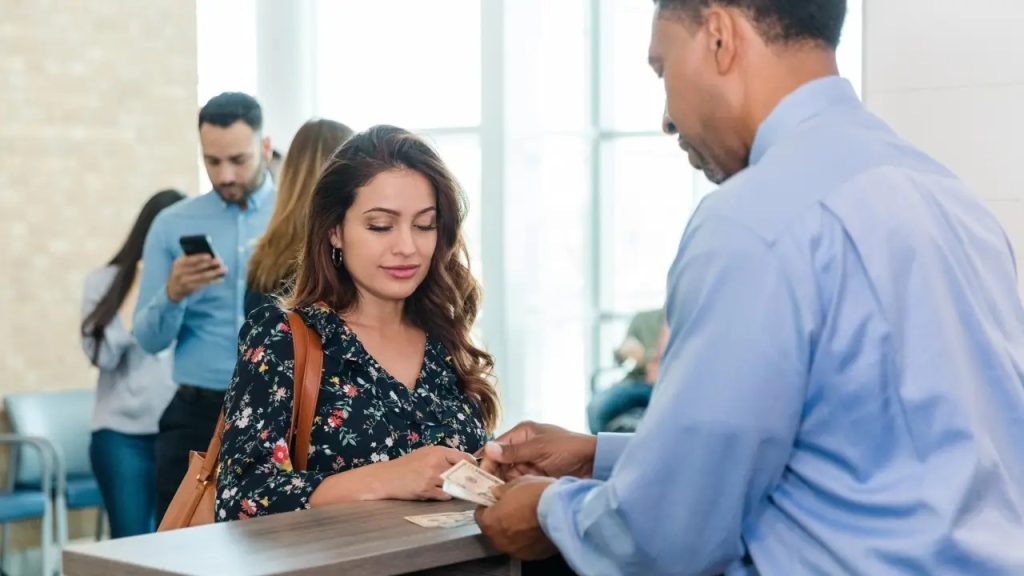 Why Manual Coin Counting Still Costs More Than It Looks